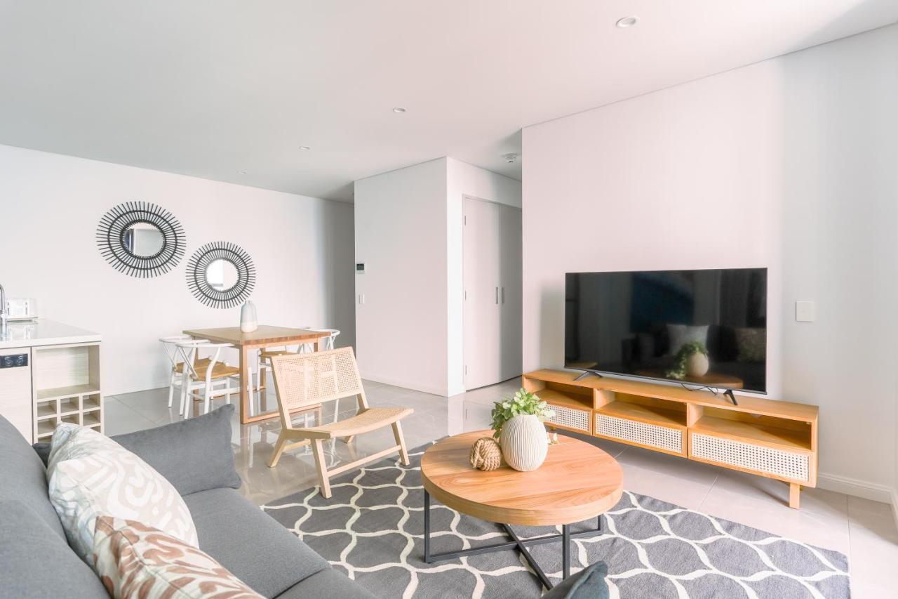 Sea View Beachfront Apartment In Surfers Guldkusten Exteriör bild
